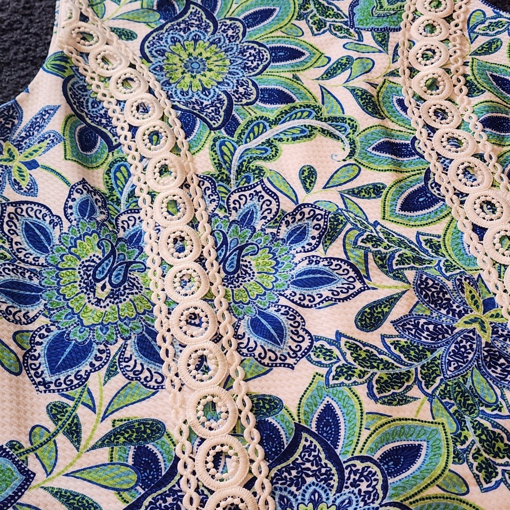 Eliza J Knee Length Sleeveless Embroidered White Green Blue Floral Dress Size 10 - Picture 3 of 13